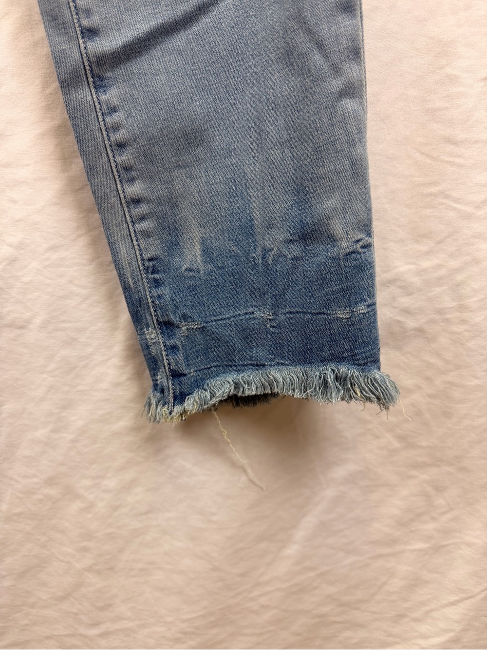 Good American Women's Jeans Sz 14/32 Light Blue Denim Jeans - Picture 5 of 13